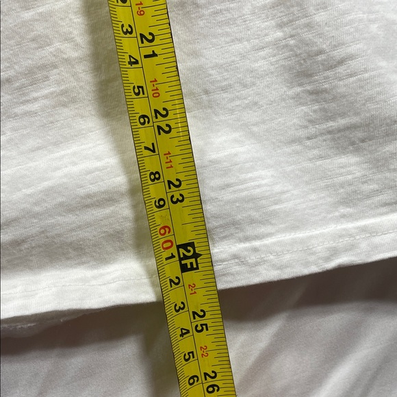 White Short Sleeve Tee with Subtle Floral Embroidery - Picture 7 of 8